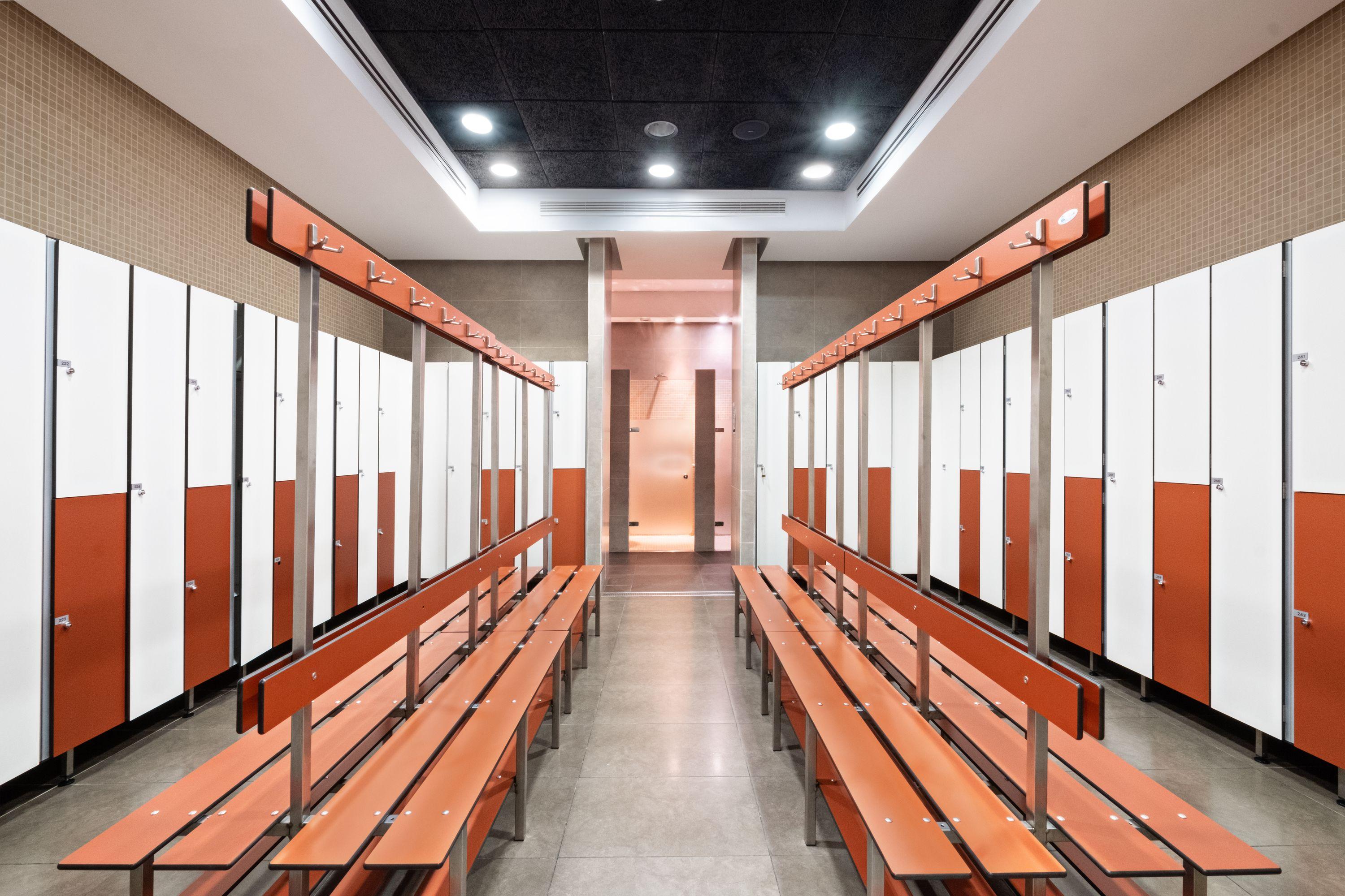 Hotel Envia Almeria Spa & Golf Aguadulce  Exterior photo Locker room